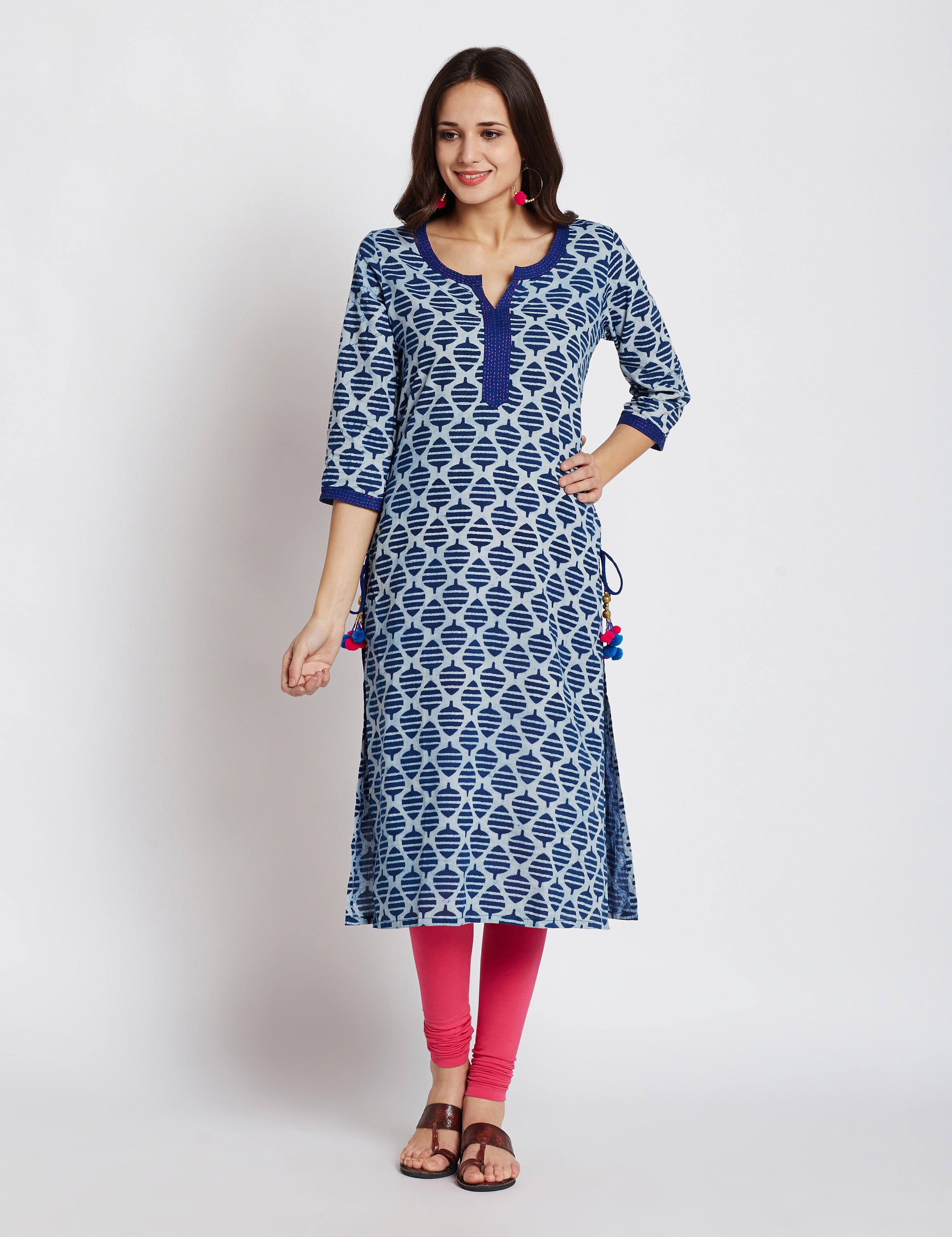 Shop Jaypore Women INDIGO BLUE Cotton Applique Round Neck Loose Fit Kurta  for Women Online 39588250