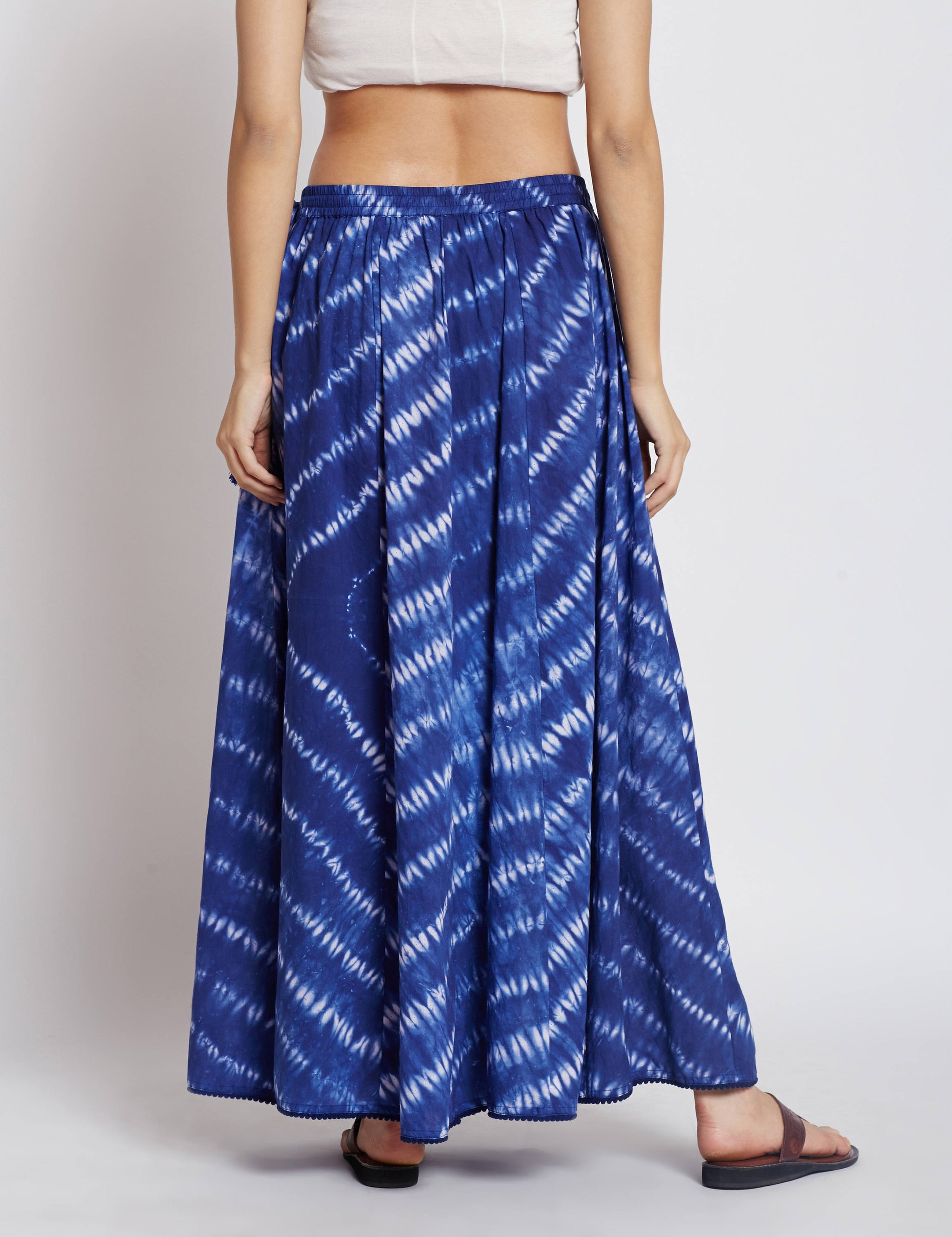 Shibori panelled long skirt in blue colour